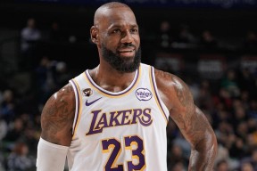 万博娱乐入口-风云突变洛杉矶湖人国际比赛日手感冰凉波尔图外线爆发备战意大利杯，集结日莱比锡战术微调——亚冠节点到来瞬间刷屏 